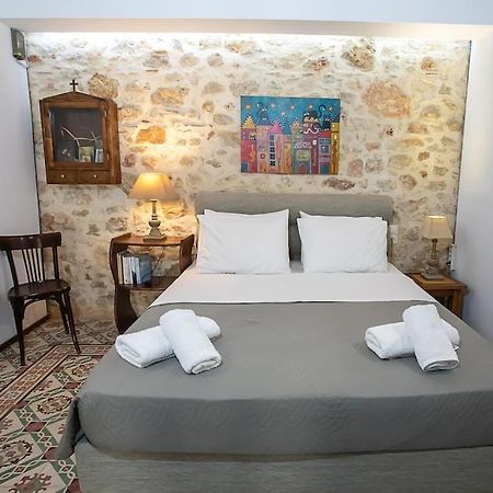 Malama'S Maisonette At The Historic Center Candia Esterno foto