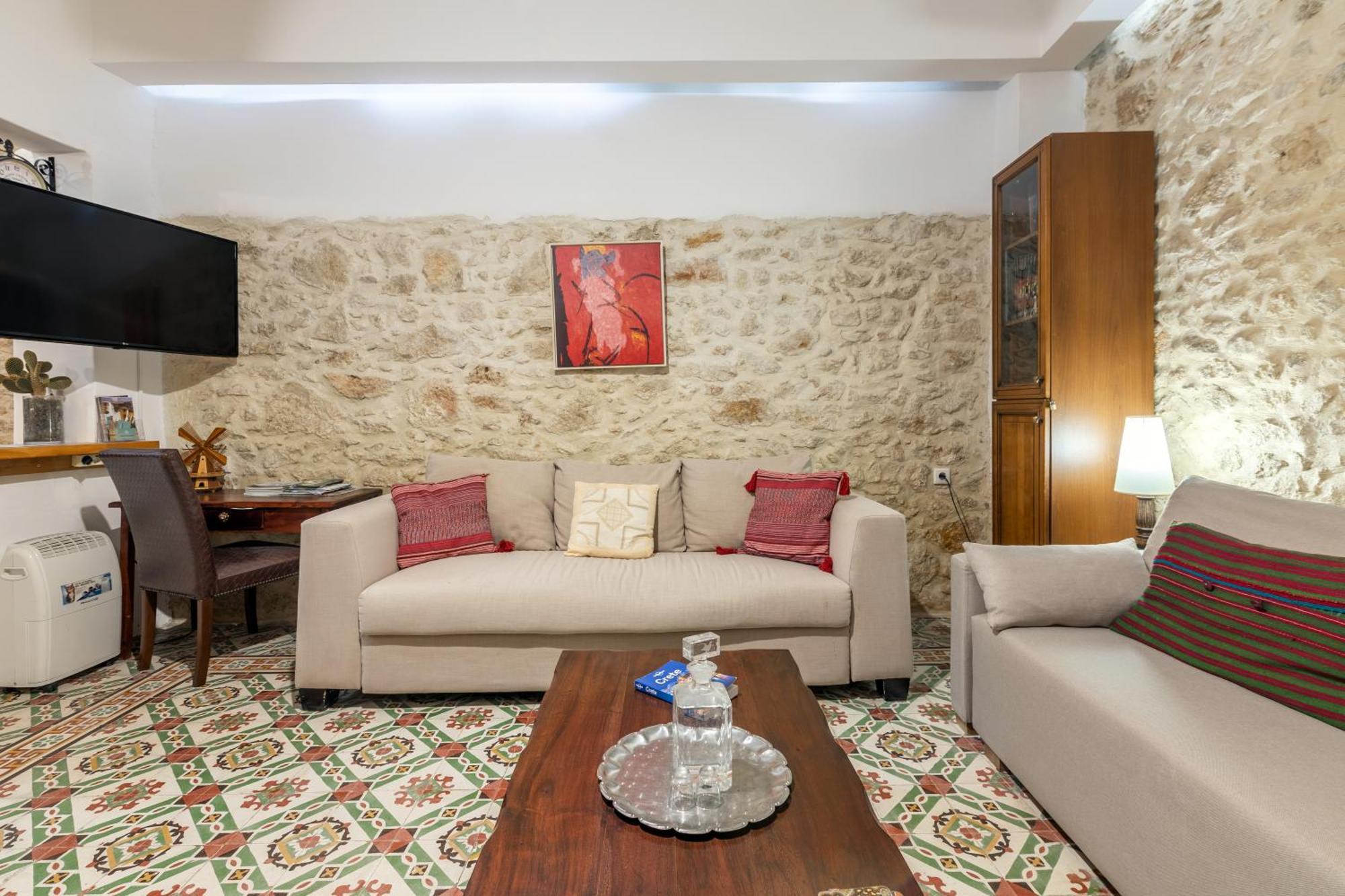 Malama'S Maisonette At The Historic Center Candia Esterno foto