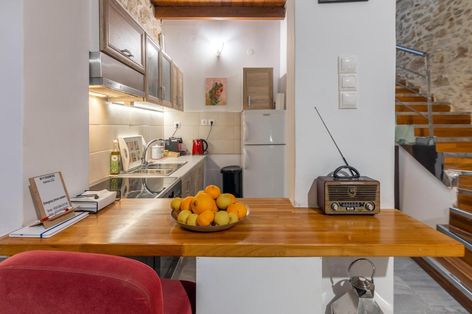Malama'S Maisonette At The Historic Center Candia Esterno foto
